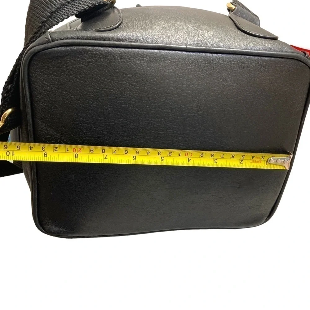 Coach 00539 black glovetan leather large vintage style backpack unisex